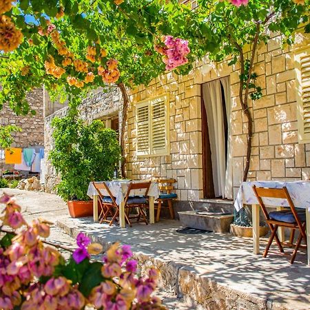 Вилла Stone House Dioniz Brnistrova Экстерьер фото