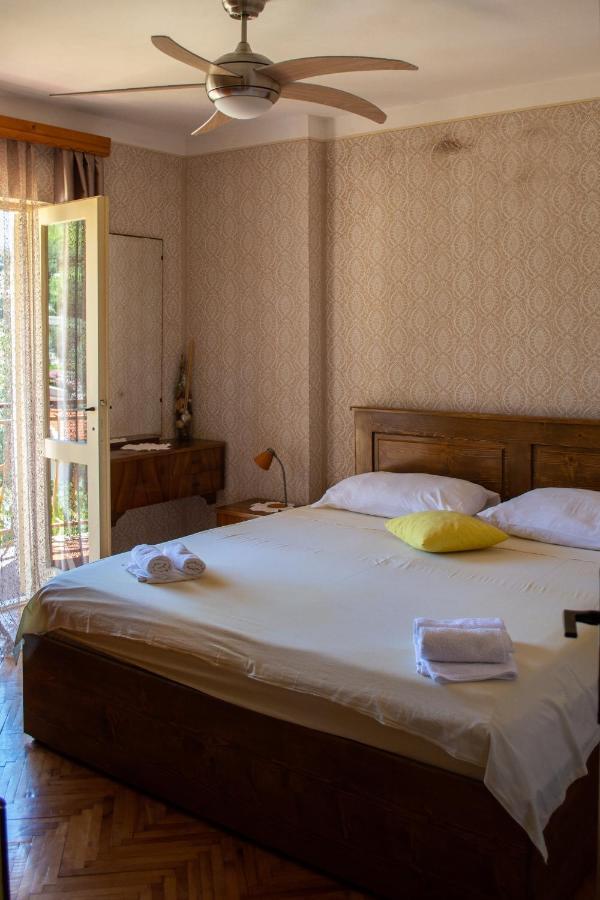 Вилла Stone House Dioniz Brnistrova Экстерьер фото