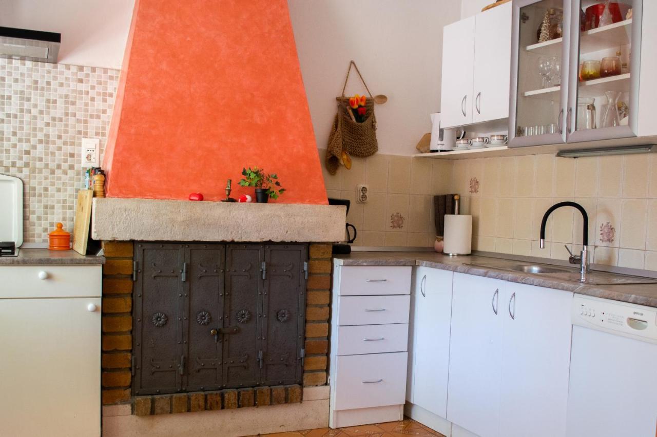 Вилла Stone House Dioniz Brnistrova Экстерьер фото