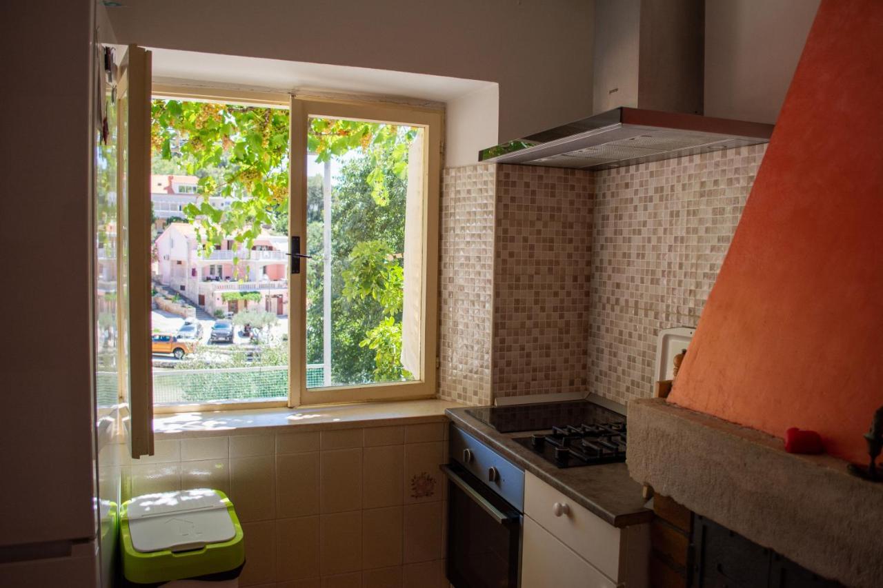 Вилла Stone House Dioniz Brnistrova Экстерьер фото
