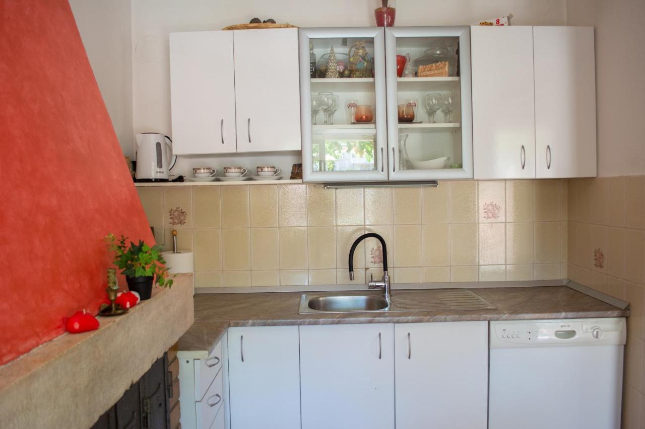 Вилла Stone House Dioniz Brnistrova Экстерьер фото